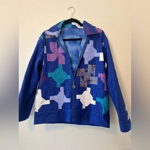Large quilt hooded jacket